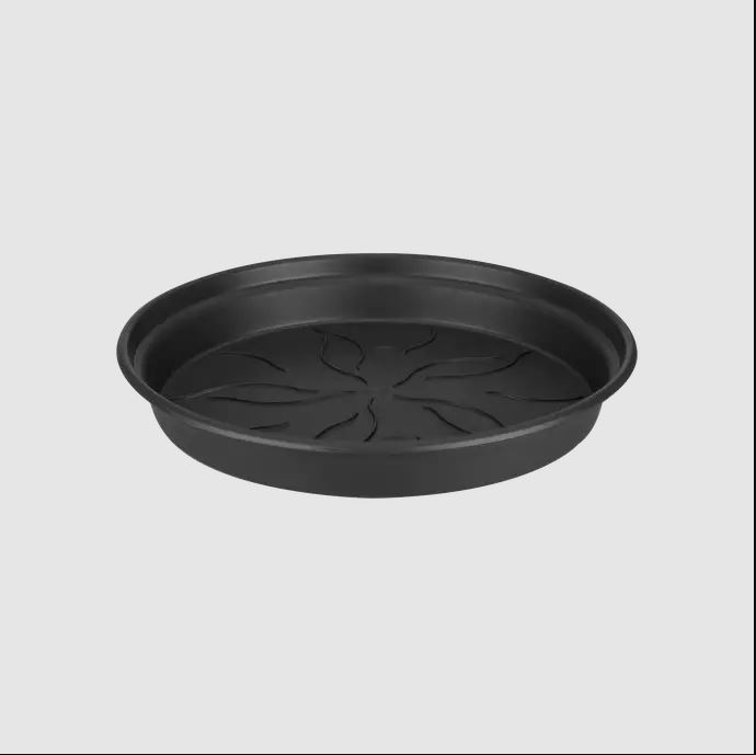 Zwarte, ronde Elho Green Basics schotel met een diameter van 34 cm, geschikt voor diverse bloempotten.
