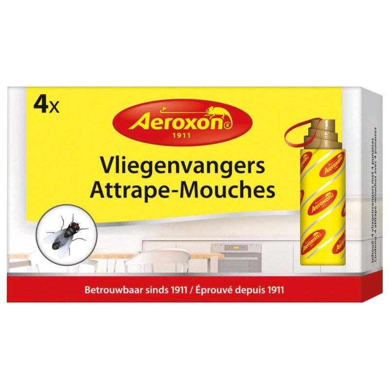 Een close-up van een vliegenstrip met vastgeplakte vliegen, die de kleefkracht van het product aantoont.