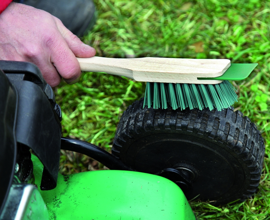 Handborstel met schraper 31 cm lang